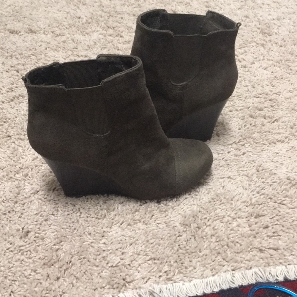 Faux suede wedges